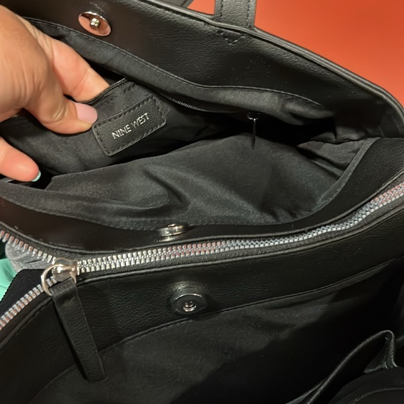 Nine West Large/Jumbo Purse - EUC - Picture 8 of 14